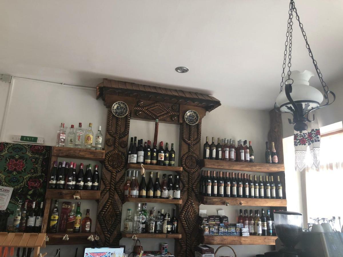 Pensiune Pastravarie La Pintea Haiducu Deseşti Extérieur photo